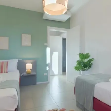 3 Bedroom Maggiore Vacation Maccagno
